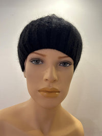 25 W P 38 Weiche Strickmütze in Zopfmuster