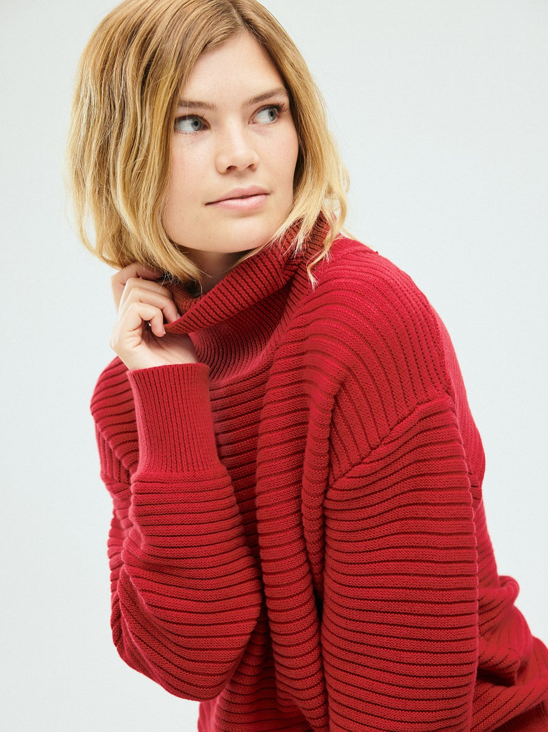 220 168 Strickpullover mit Strukturmuster in rot