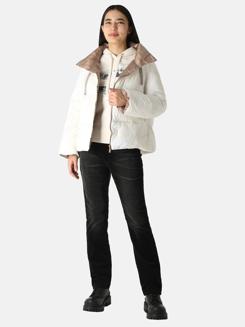 378500-98-206-130 Schicke kurze Steppjacke in Weiss