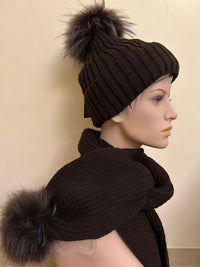 25 WI 172 Edles Winter-Set aus Wolle in Schokobraun