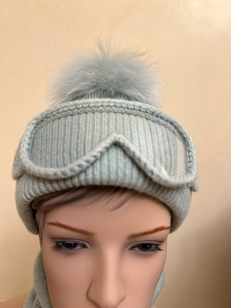 23 W 71 Winter-Set Mütze & Schlauchschal in hellblau