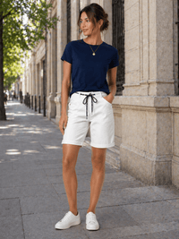 893800-255-10 Bermuda-Shorts Daria mit Bindegürtel – Offwhite