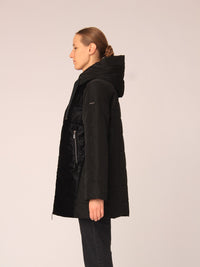 320200-238-900 Steppjacke kombiniert mit feiner Cord-Optik.