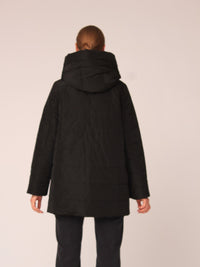 320200-238-900 Steppjacke kombiniert mit feiner Cord-Optik.