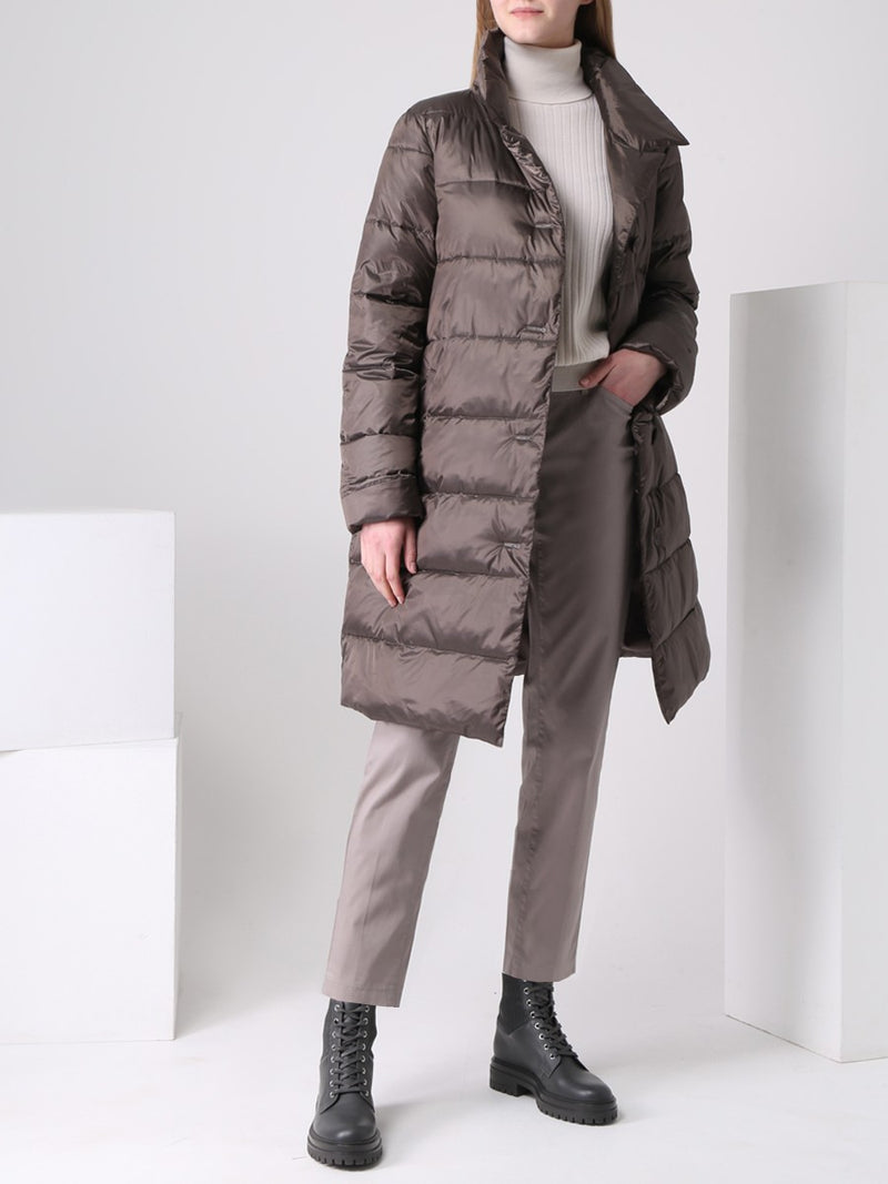 Schicker Mantel für Damen in Taupe